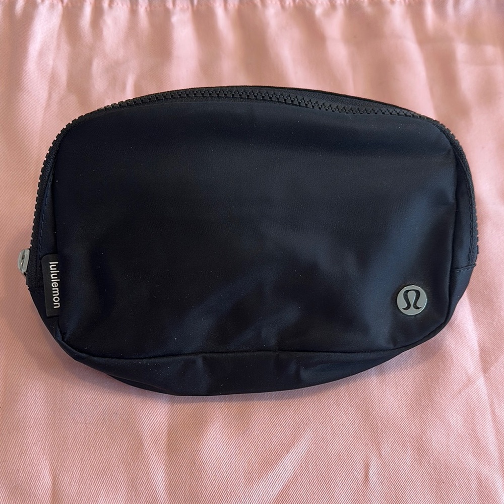 Lululemon Black Belt Bag